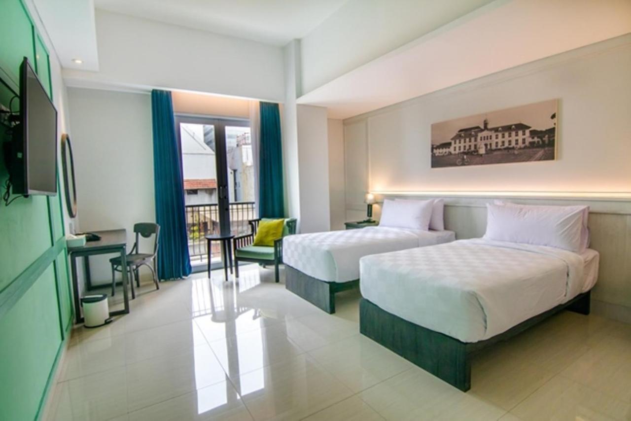 Jambuluwuk Thamrin Hotel Giacarta Esterno foto